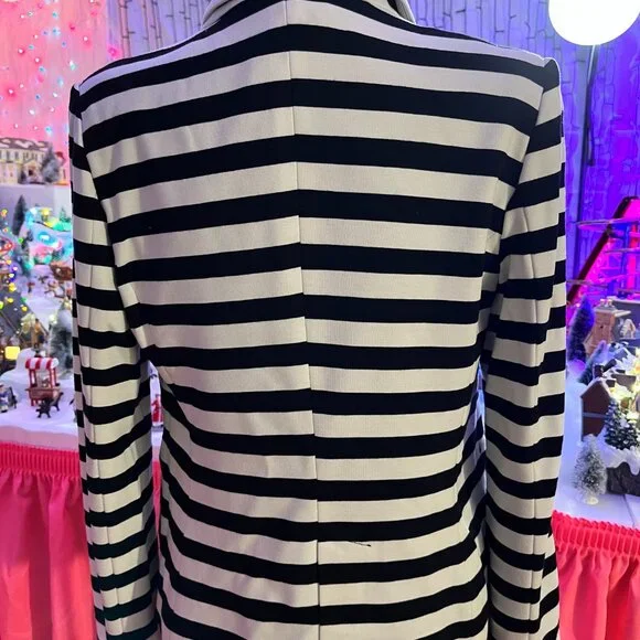 BNCU Black and White Horizontal Stripe Jacket Size M - Picture 3 of 3